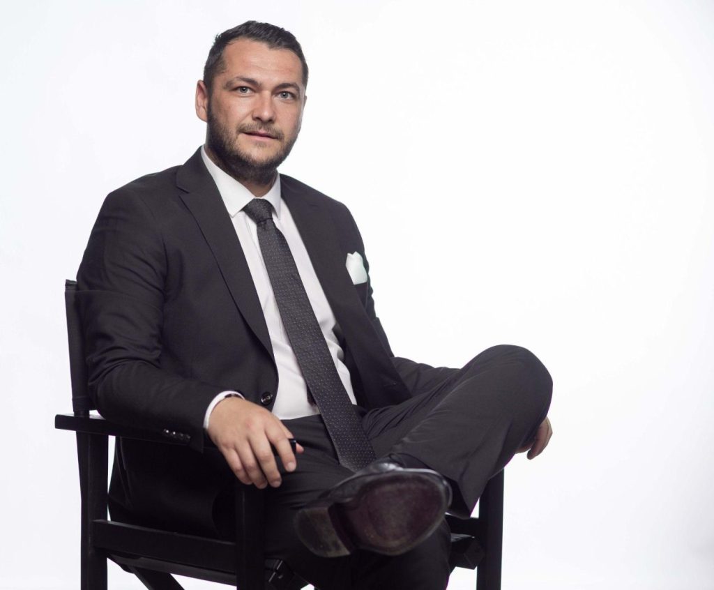 Bogdan Steriopol și construirea unei comunității dinamice în București